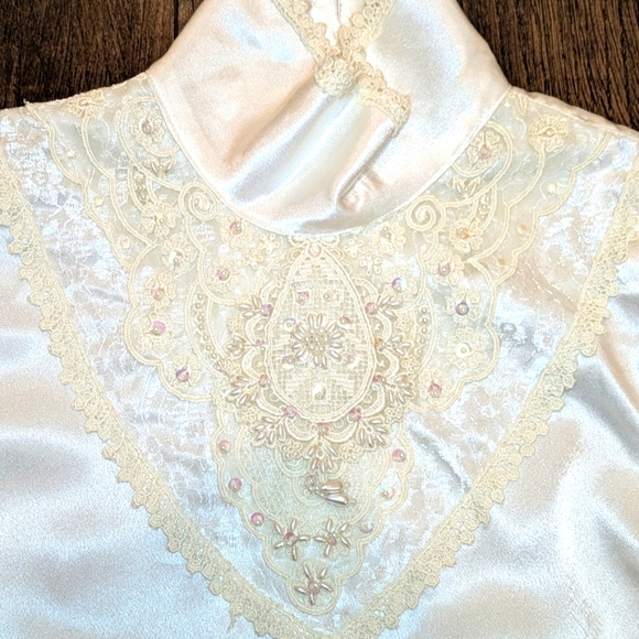 3/$30 80s Dae Suk M Beaded Lace Back Button Prairie Blouse - Picture 9 of 13